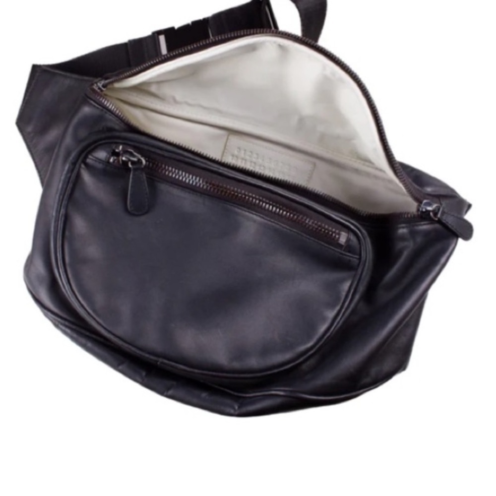MAISON MARGIELA x H&M BLACK LEATHER OVERSIZED FANNY PACK